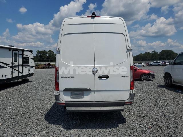 Photo 3 of 2021 FREIGHTLINER SPRINTER 2500 N/A (VIN W2Y40CHY8MT070636)