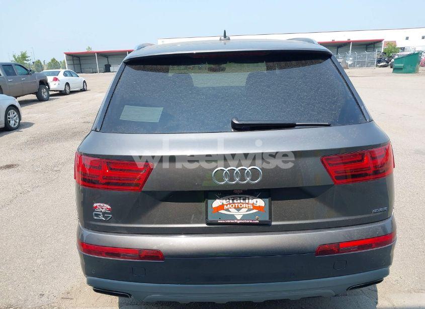 Photo 16 of 2019 Audi Q7 55 PREMIUM/55 SE PREMIUM (VIN WA1AAAF73KD031616)