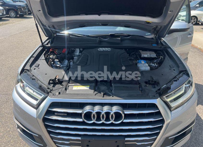 Photo 10 of 2017 Audi Q7 PREMIUM (VIN WA1AAAF76HD027780)