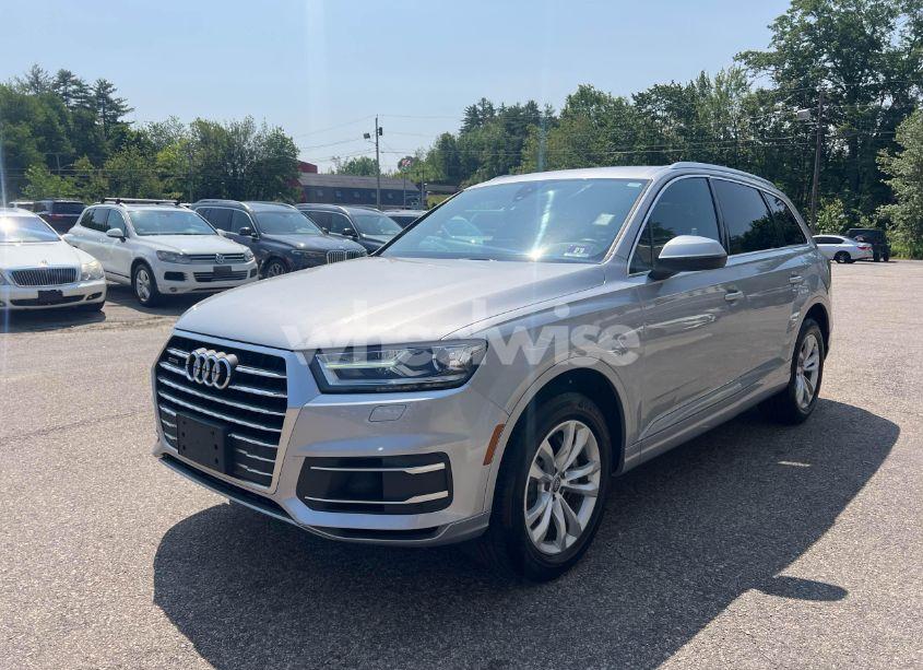 Photo 2 of 2017 Audi Q7 PREMIUM (VIN WA1AAAF76HD027780)