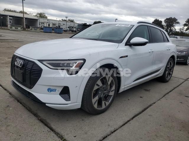 Photo 2 of 2021 AUDI E-TRON PREMIUM (VIN WA1AAAGE2MB010087)
