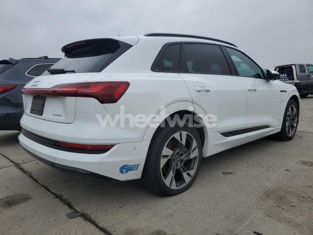 Photo 6 of 2021 AUDI E-TRON PREMIUM (VIN WA1AAAGE2MB010087)