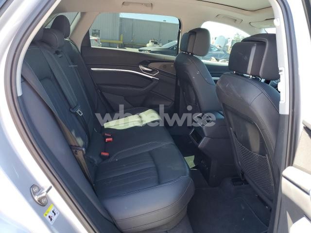 Photo 7 of 2023 AUDI E-TRON PREMIUM (VIN WA1AAAGE5PB000321)