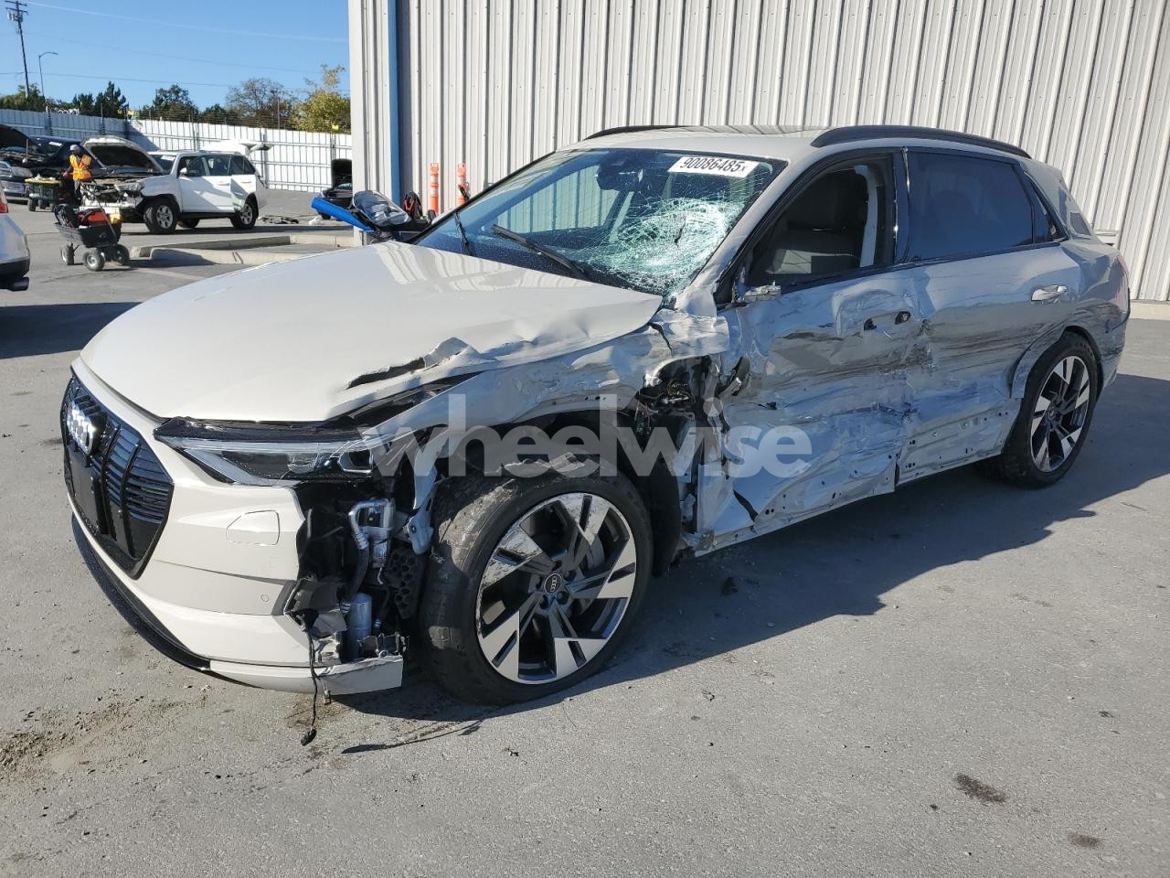 2022 AUDI E-TRON PREMIUM (VIN WA1AAAGE6NB012037) main photo