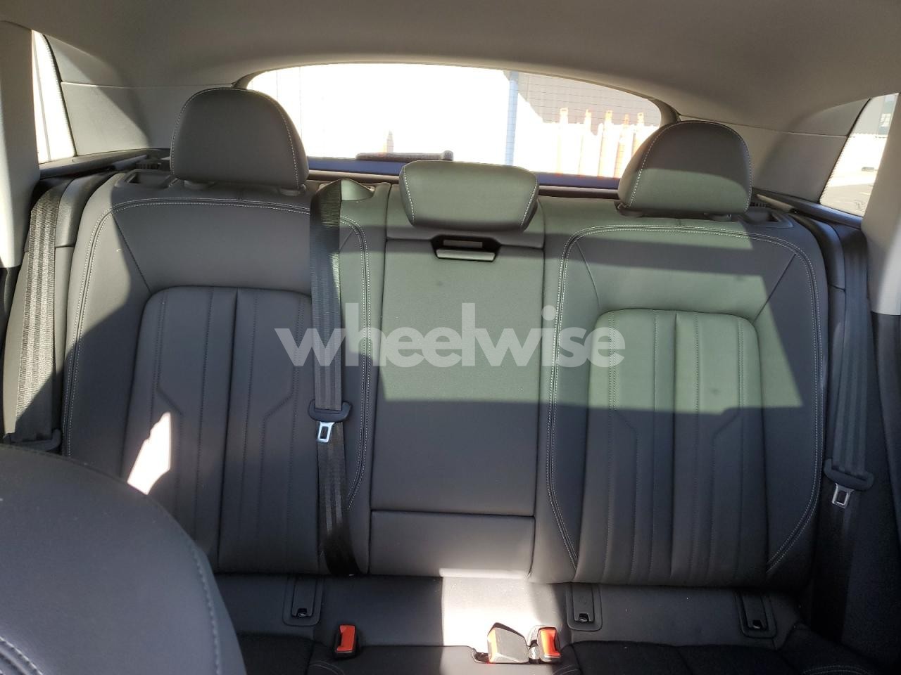 Photo 10 of 2022 AUDI E-TRON PREMIUM (VIN WA1AAAGE6NB012037)