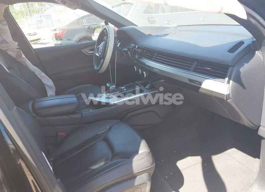 Photo 5 of 2019 Audi Q7 45 PREMIUM/45 SE PREMIUM (VIN WA1AHAF72KD028489)