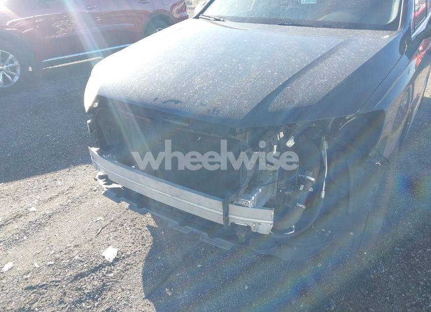 Photo 6 of 2018 Audi Q7 2.0T PREMIUM (VIN WA1AHAF79JD018461)