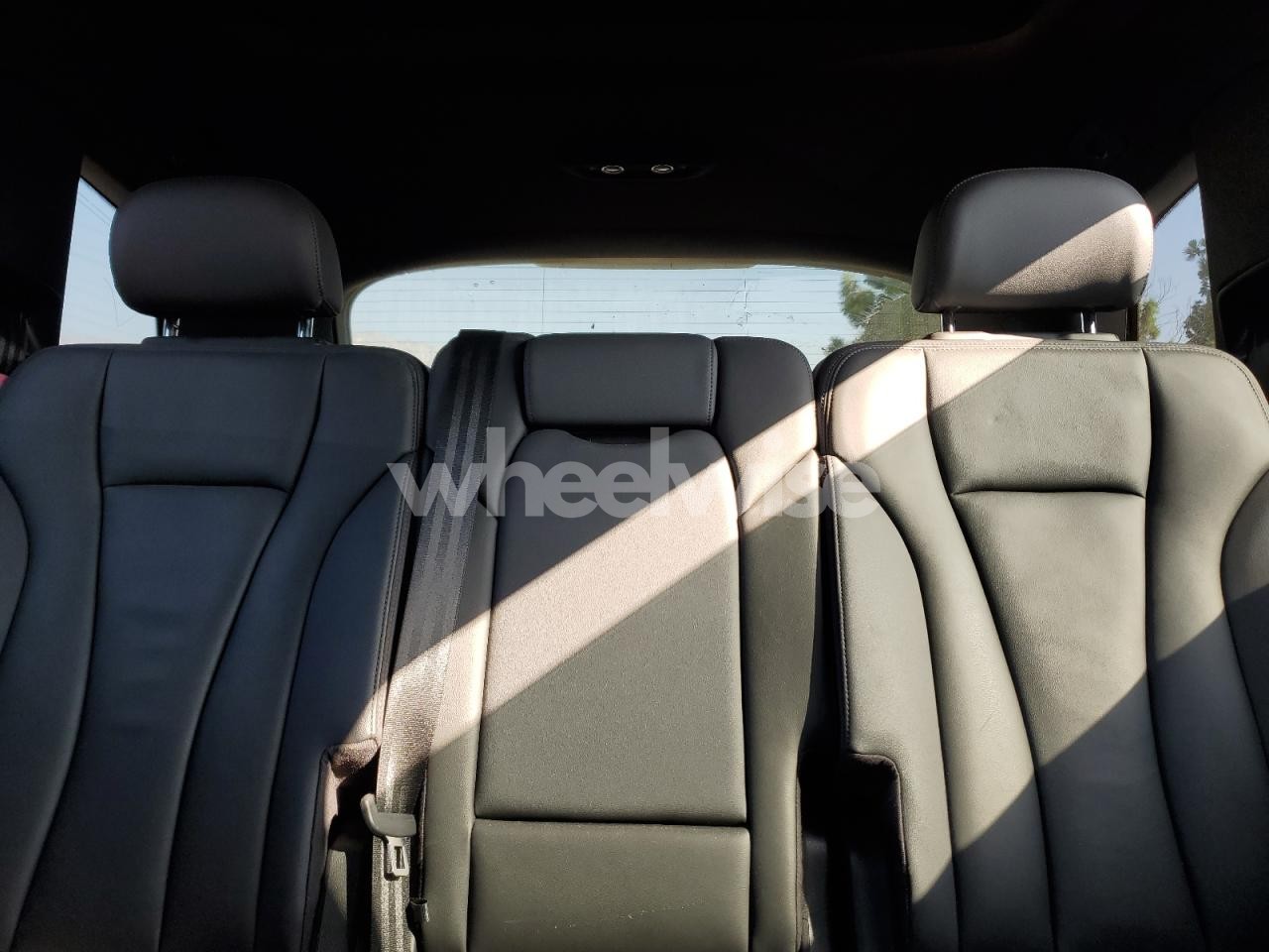 Photo 10 of 2021 AUDI Q7 PREMIUM (VIN WA1AJAF77MD033968)