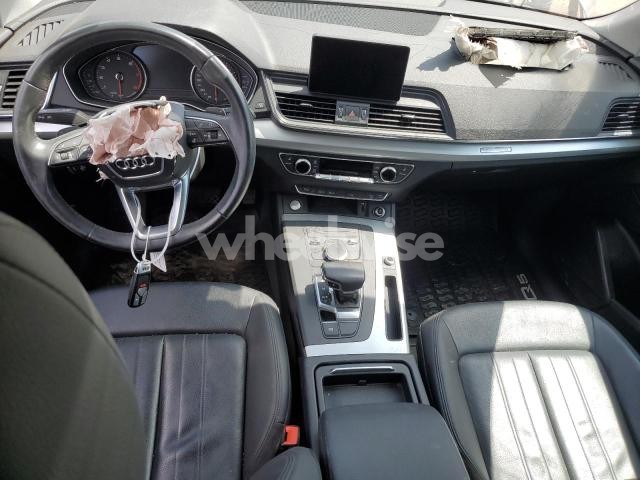 Photo 12 of 2020 AUDI Q5 PREMIUM (VIN WA1ANAFY1L2003517)