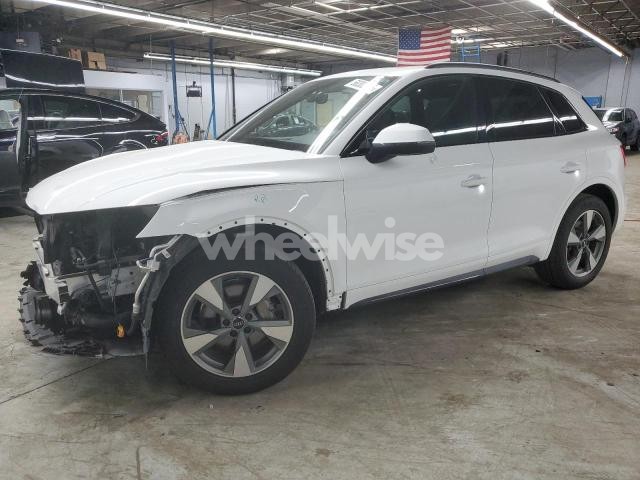 Photo 14 of 2020 AUDI Q5 PREMIUM (VIN WA1ANAFY4L2114949)