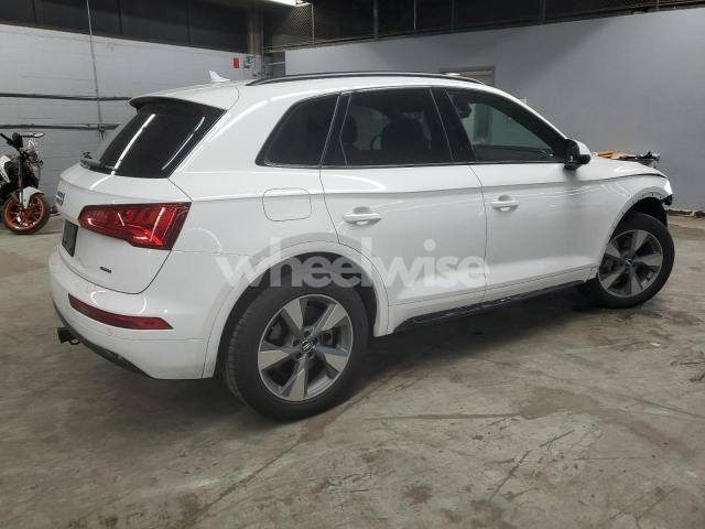 Photo 6 of 2020 AUDI Q5 PREMIUM (VIN WA1ANAFY4L2114949)