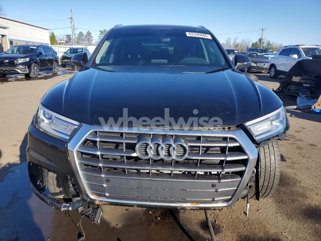 Photo 5 of 2019 AUDI Q5 PREMIUM (VIN WA1ANAFYXK2072494)