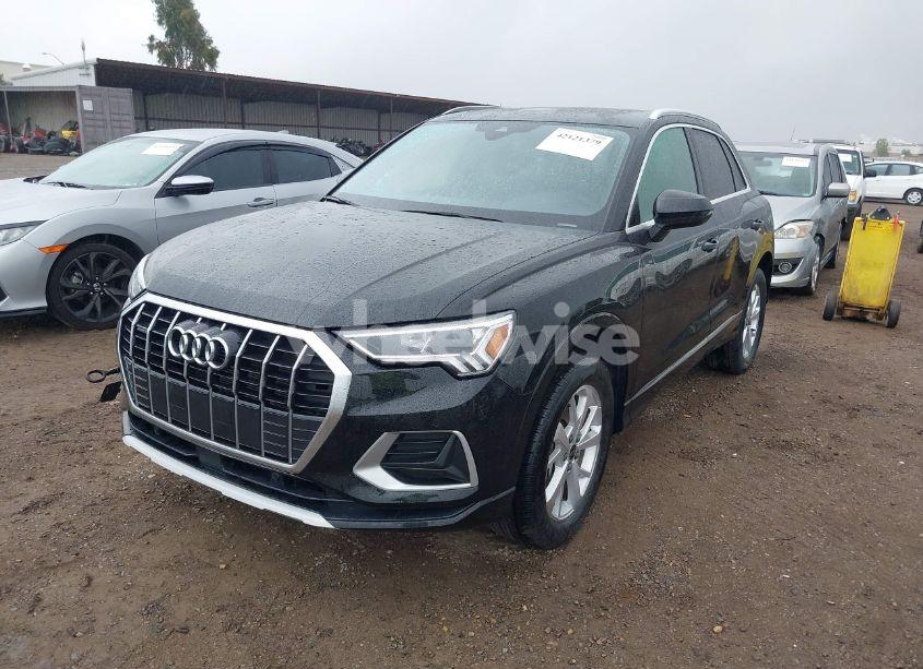 Photo 2 of 2024 Audi Q3 PREMIUM 40 TFSI QUATTRO TIPTRONIC (VIN WA1AUCF32R1083539)