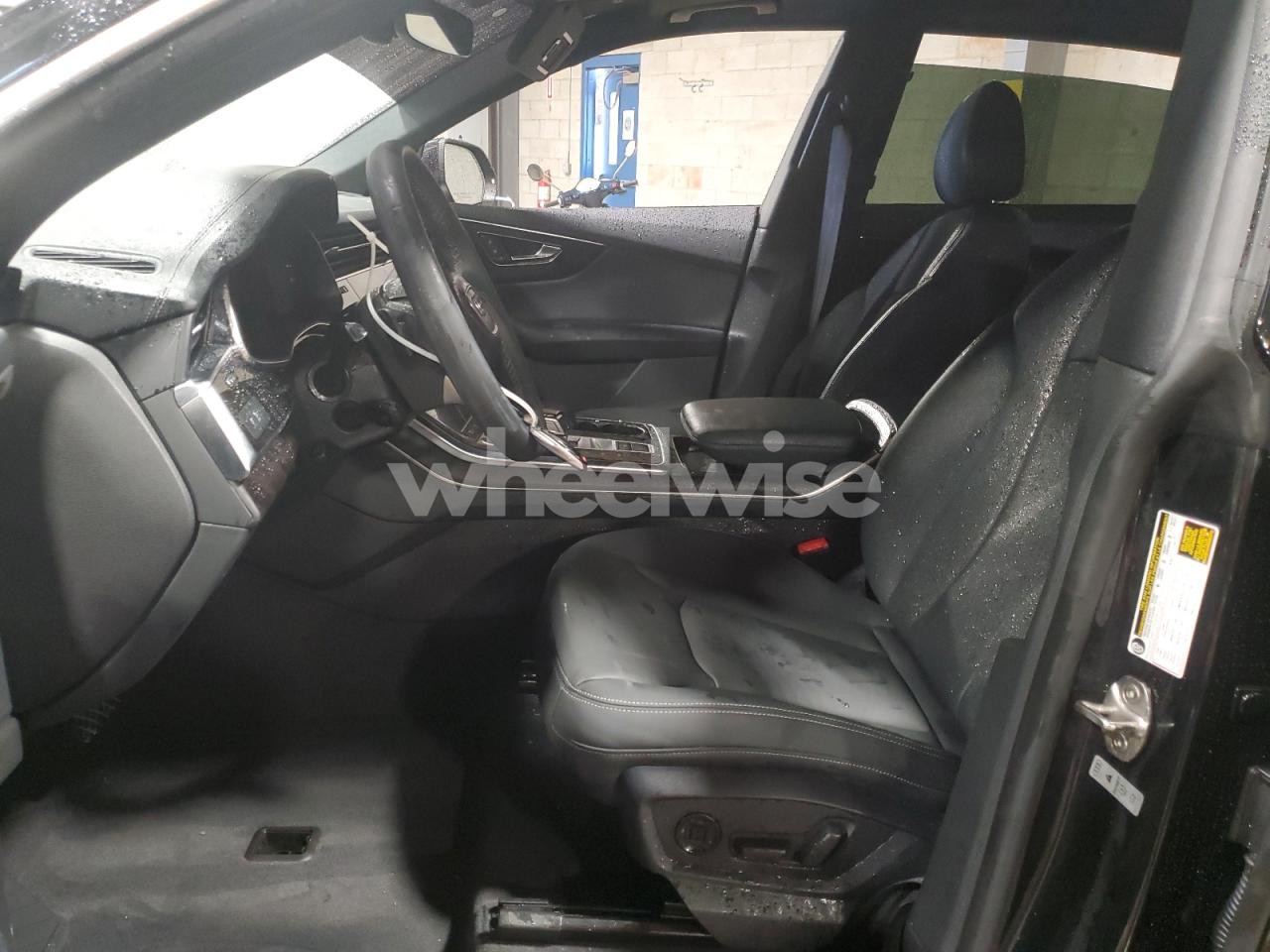 Photo 7 of 2023 AUDI Q8 PREMIUM (VIN WA1AVBF18PD033942)