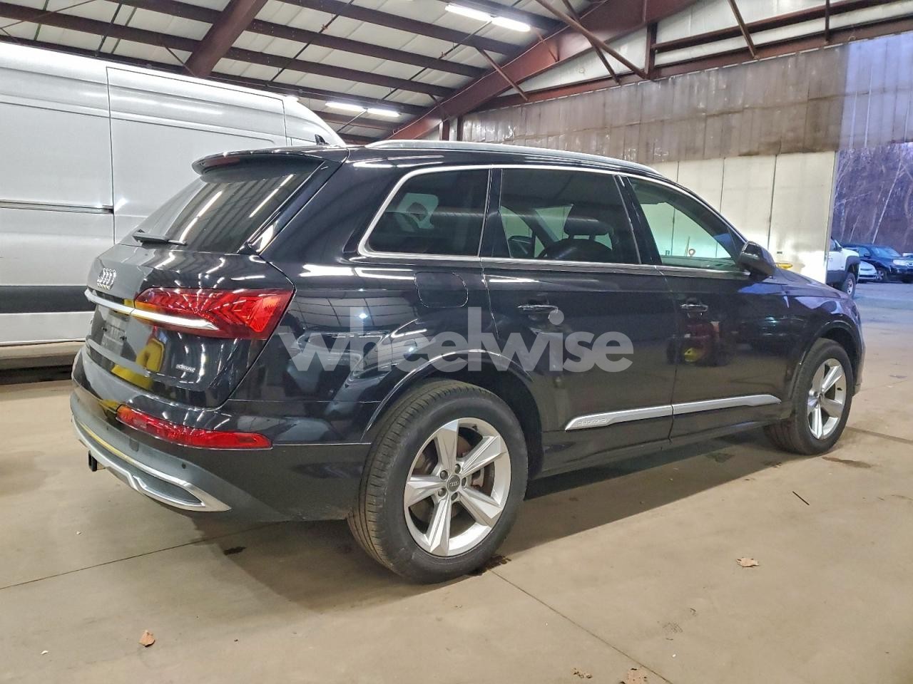 Photo 3 of 2020 AUDI Q7 PREMIUM (VIN WA1AXAF76LD000683)