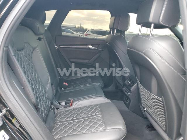 Photo 6 of 2020 AUDI SQ5 PREMIUM PLUS (VIN WA1B4AFY4L2008802)