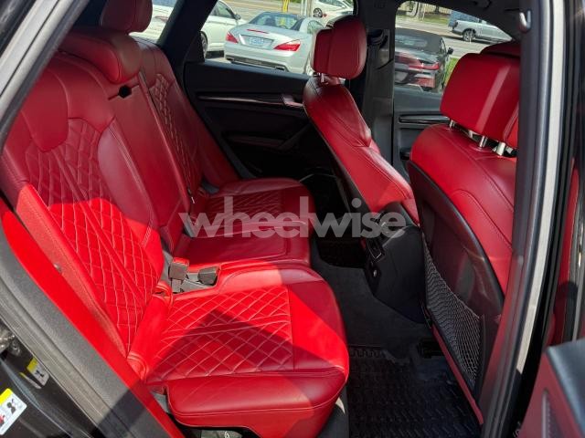 2022 AUDI SQ5 PREMIUM PLUS (VIN WA1B4AFY6N2025880) main photo