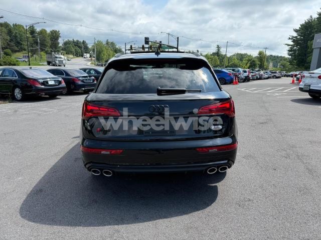 Photo 11 of 2022 AUDI SQ5 PREMIUM PLUS (VIN WA1B4AFY6N2025880)