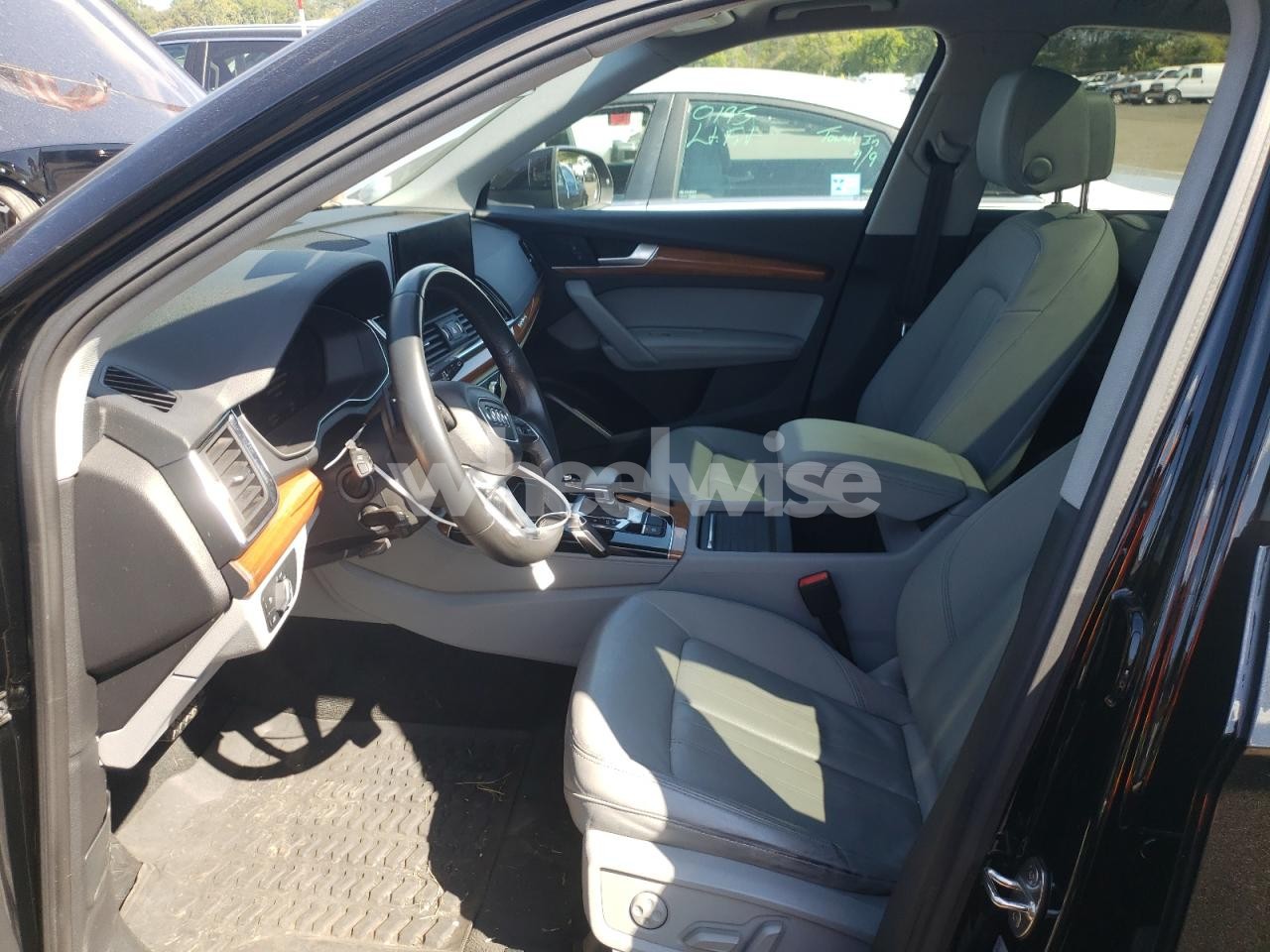 Photo 7 of 2021 AUDI Q5 PREMIUM PLUS (VIN WA1BAAFY6M2100360)