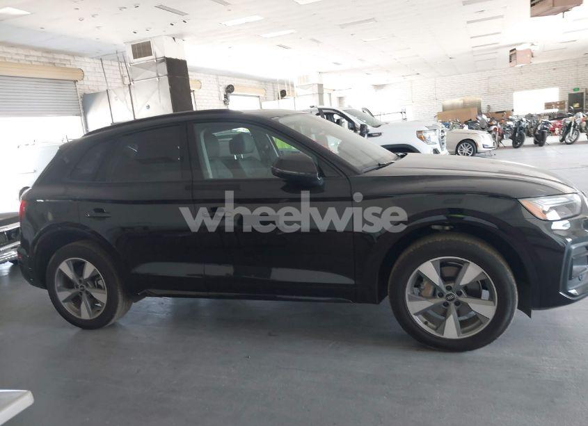 Photo 13 of 2024 Audi Q5 PREMIUM PLUS 40 TFSI QUATTRO S TRONIC (VIN WA1BBAFY2R2142951)