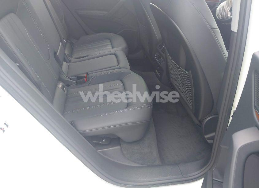 Photo 8 of 2023 Audi Q5 PREMIUM PLUS 40 TFSI QUATTRO S TRONIC (VIN WA1BBAFY3P2078836)