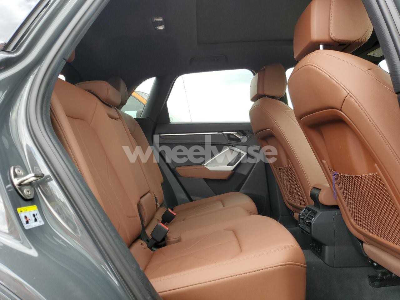 Photo 11 of 2020 AUDI Q3 PREMIUM PLUS (VIN WA1BECF36L1103557)