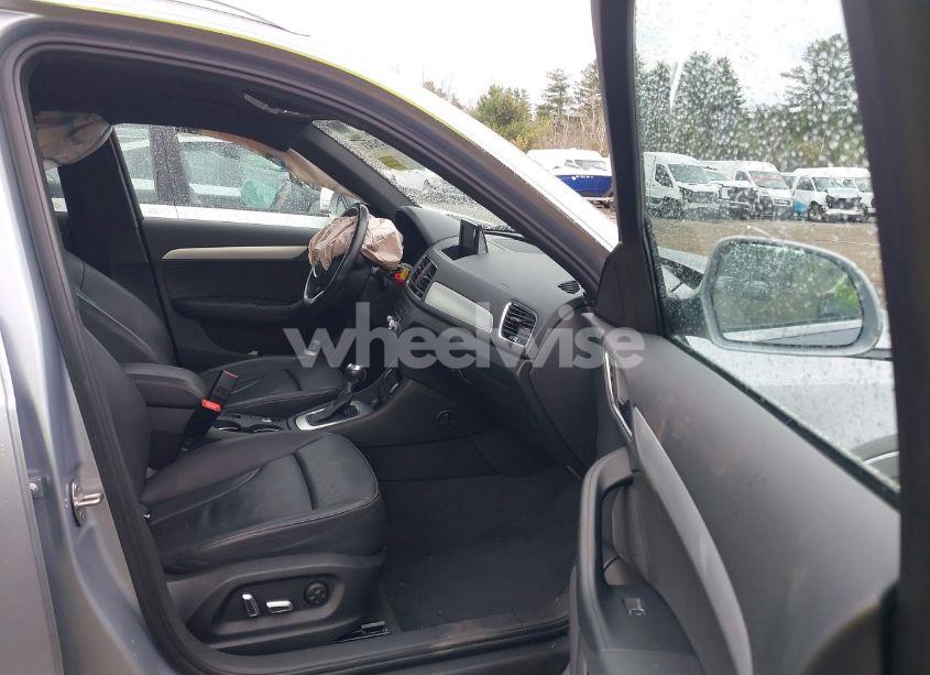 Photo 5 of 2016 Audi Q3 2.0T PREMIUM PLUS (VIN WA1BFCFS8GR019140)