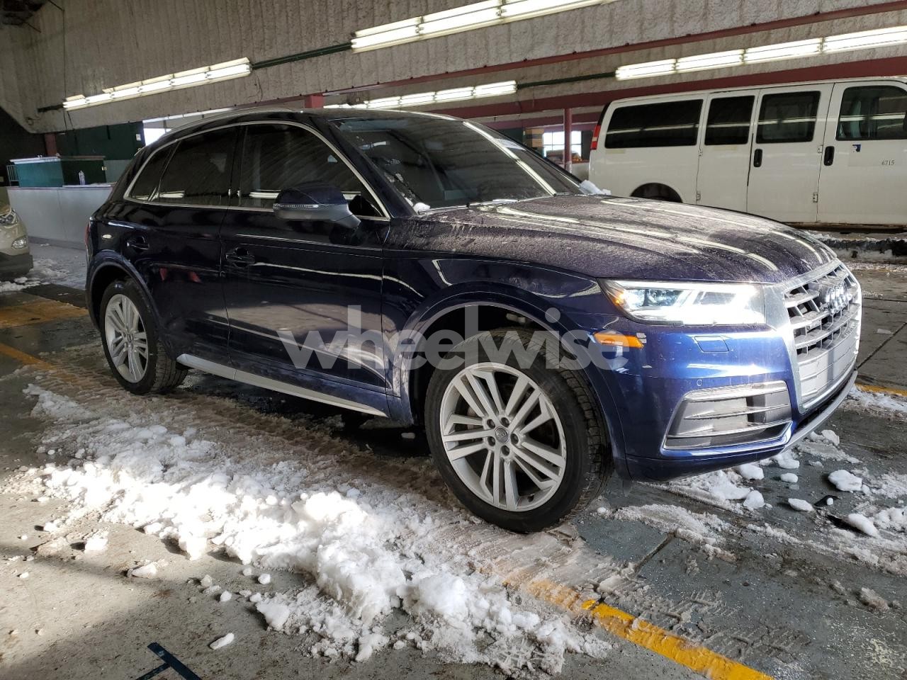 Photo 4 of 2018 AUDI Q5 PREMIUM PLUS (VIN WA1BNAFY1J2018617)