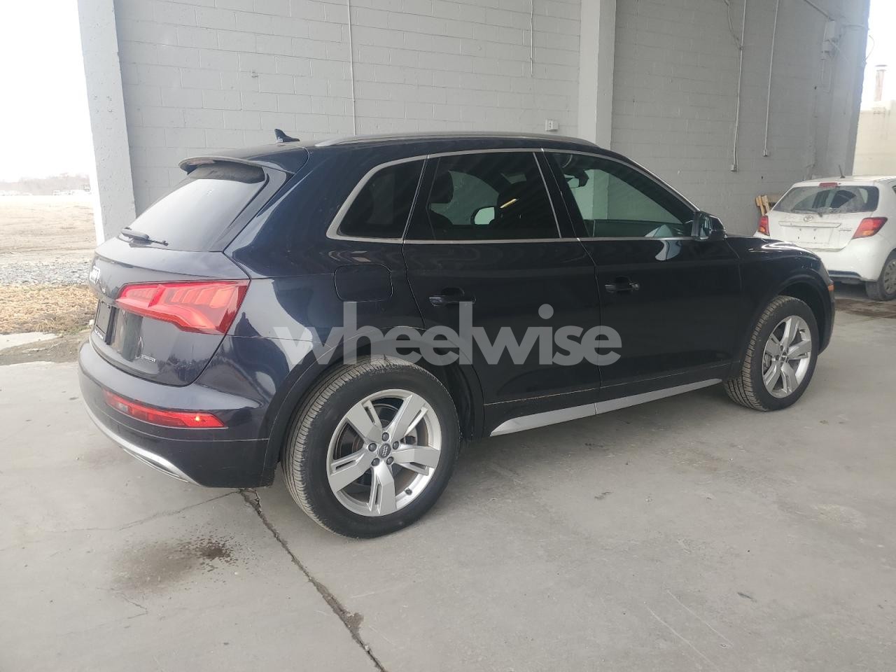 Photo 3 of 2019 AUDI Q5 PREMIUM PLUS N/A (VIN WA1BNAFY1K2142775)