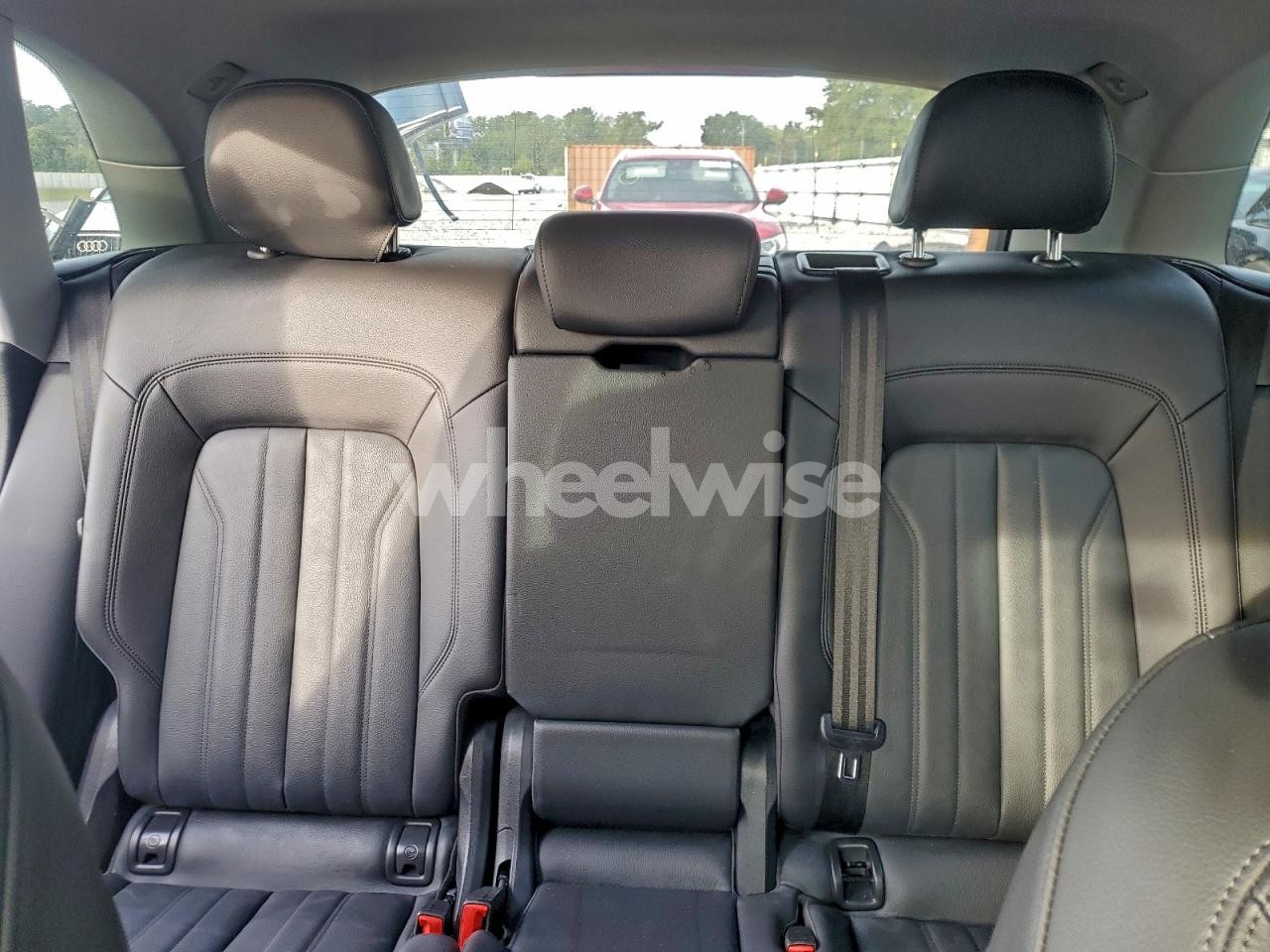 Photo 10 of 2020 AUDI Q5 PREMIUM PLUS (VIN WA1BNAFY4L2044583)