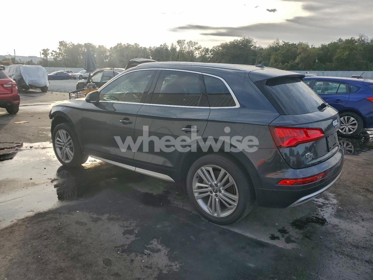 Photo 2 of 2020 AUDI Q5 PREMIUM PLUS (VIN WA1BNAFY4L2044583)