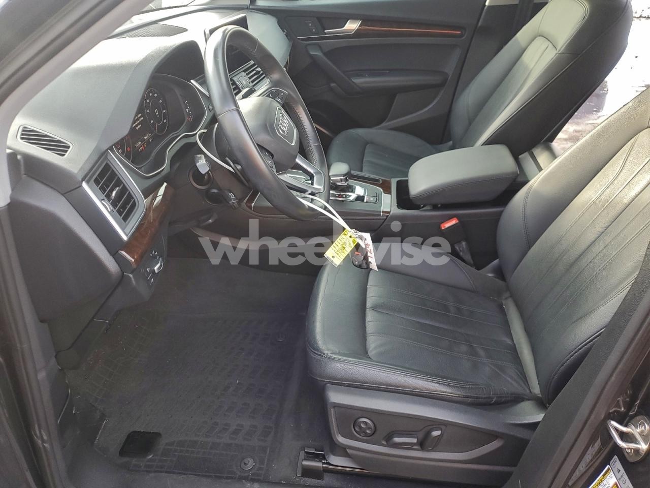 Photo 7 of 2020 AUDI Q5 PREMIUM PLUS (VIN WA1BNAFY4L2044583)