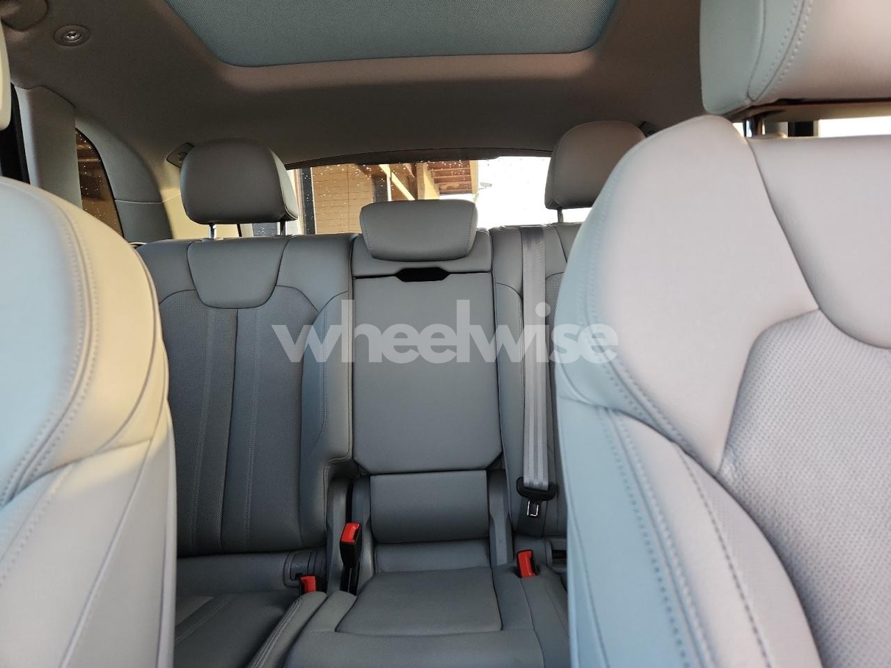 Photo 10 of 2018 AUDI Q5 PREMIUM PLUS (VIN WA1BNAFY6J2090784)