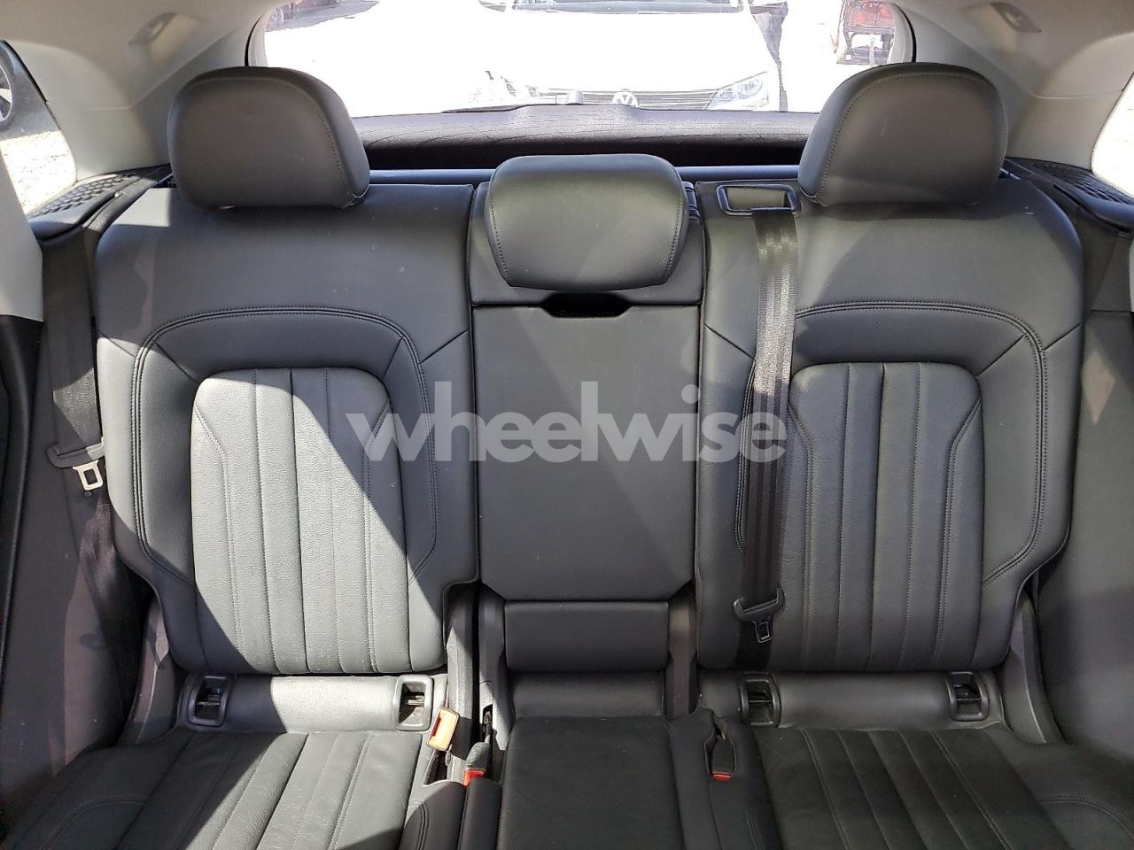 Photo 10 of 2018 AUDI Q5 PREMIUM PLUS (VIN WA1BNAFY7J2247271)