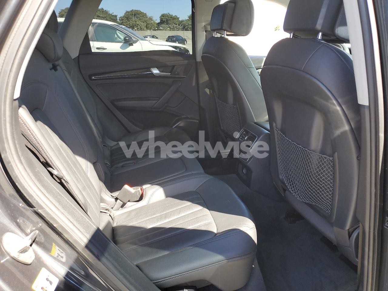 Photo 11 of 2018 AUDI Q5 PREMIUM PLUS (VIN WA1BNAFY7J2247271)