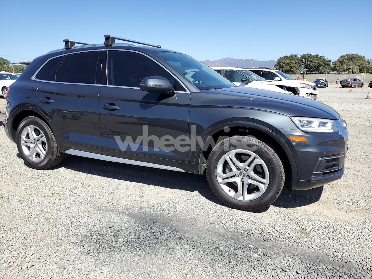 Photo 4 of 2018 AUDI Q5 PREMIUM PLUS (VIN WA1BNAFY7J2247271)