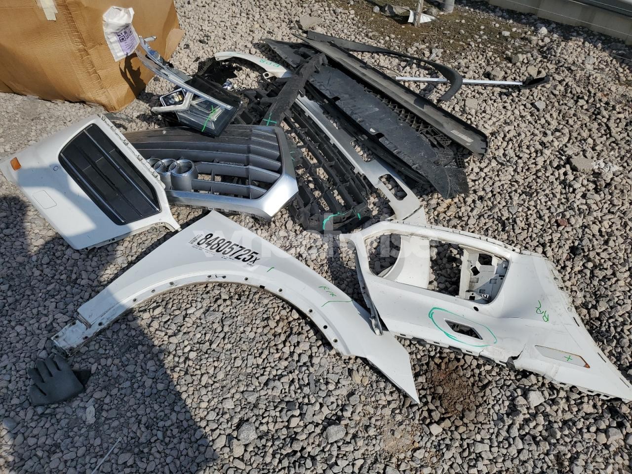 Photo 13 of 2018 AUDI Q5 PREMIUM PLUS (VIN WA1BNAFY9J2020079)