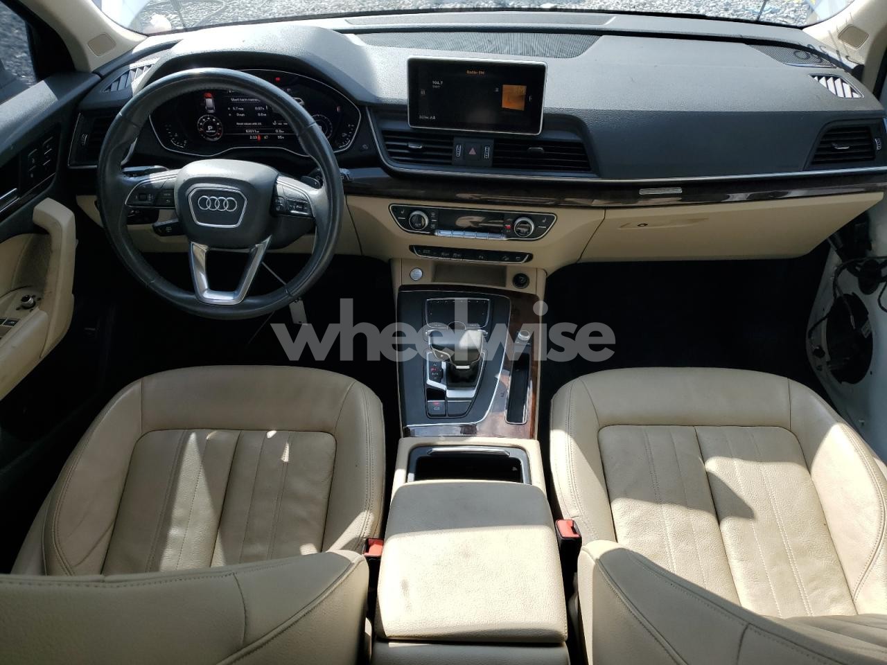Photo 8 of 2018 AUDI Q5 PREMIUM PLUS (VIN WA1BNAFY9J2020079)