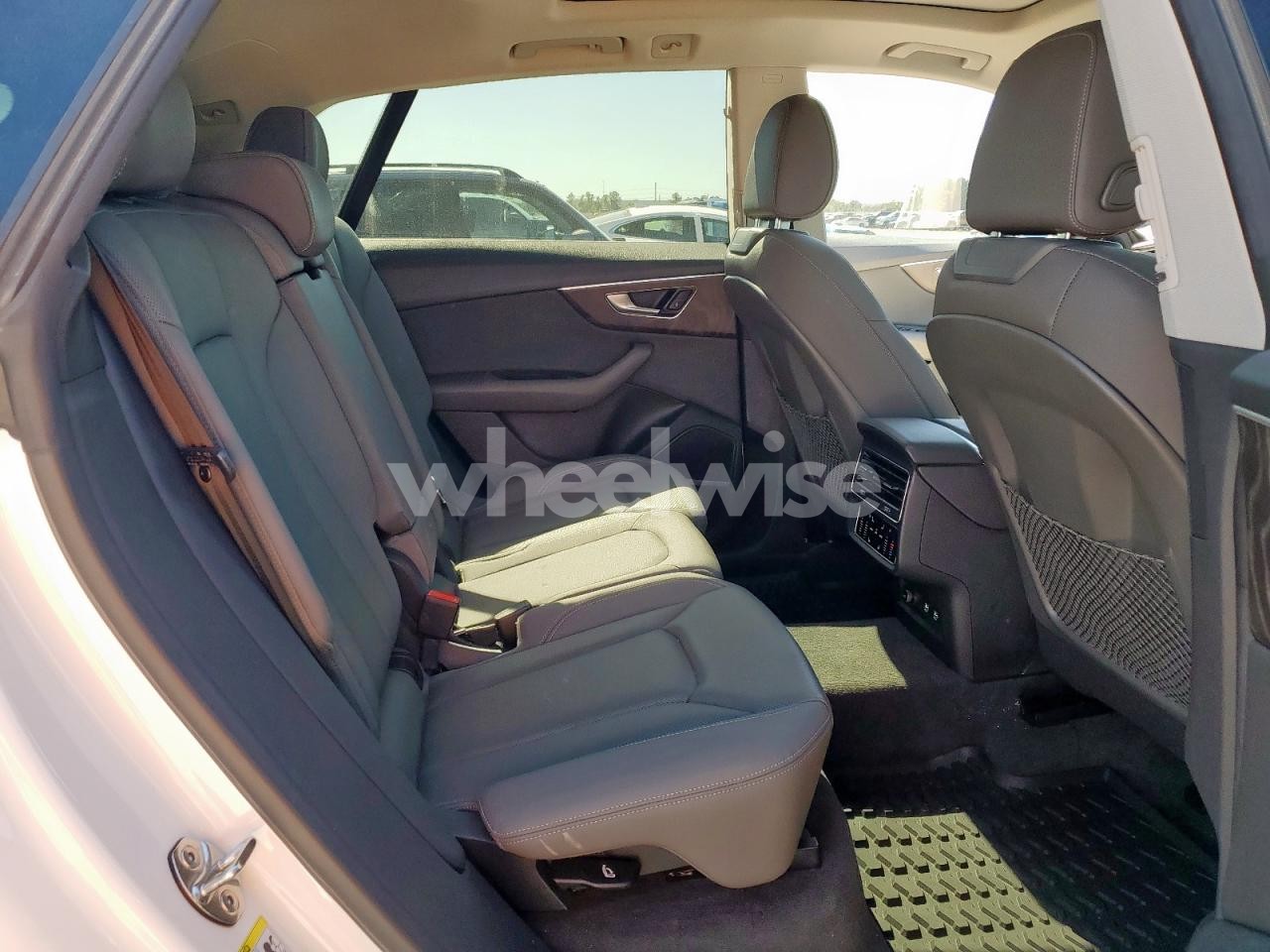 Photo 10 of 2019 AUDI Q8 PREMIUM PLUS (VIN WA1BVAF12KD020059)