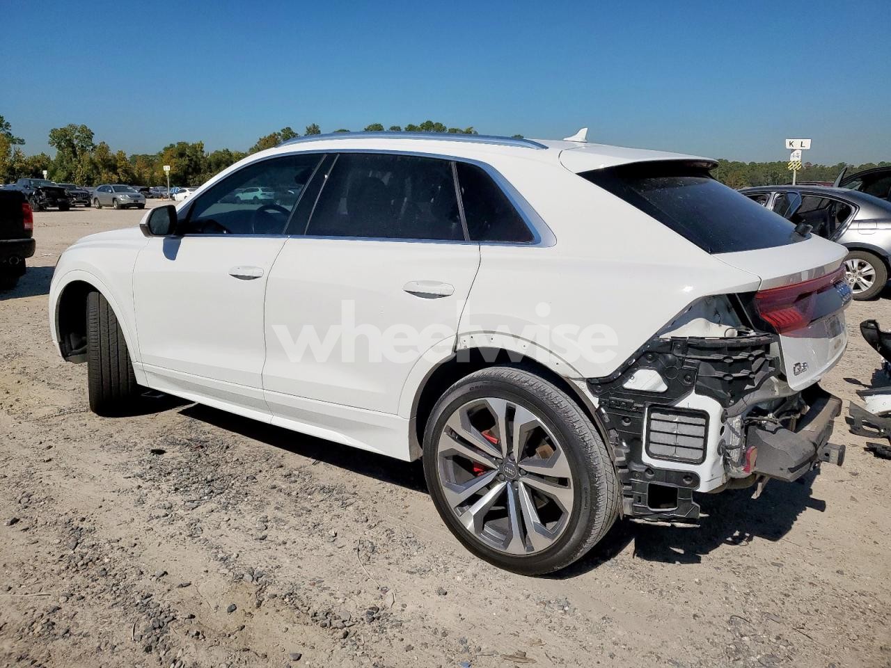 Photo 2 of 2019 AUDI Q8 PREMIUM PLUS (VIN WA1BVAF12KD020059)
