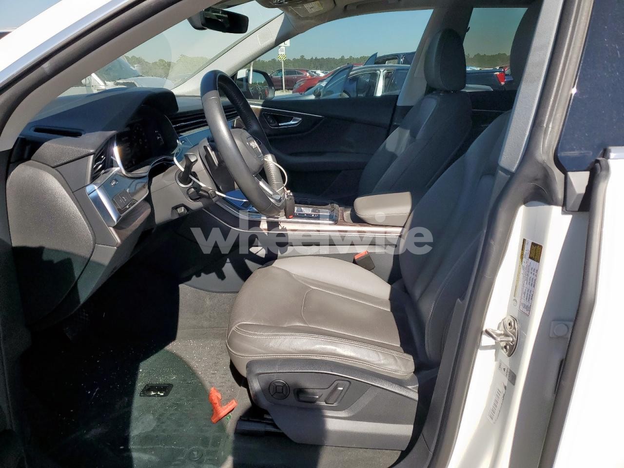 Photo 7 of 2019 AUDI Q8 PREMIUM PLUS (VIN WA1BVAF12KD020059)