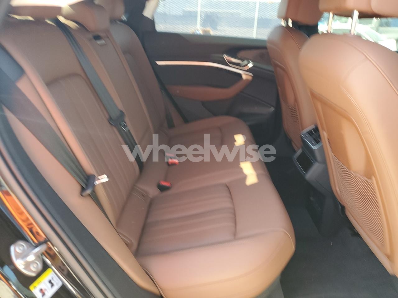 Photo 11 of 2024 AUDI Q8 E-TRON SPORTBACK PREMIUM PLUS (VIN WA1CAAGE8RB049783)