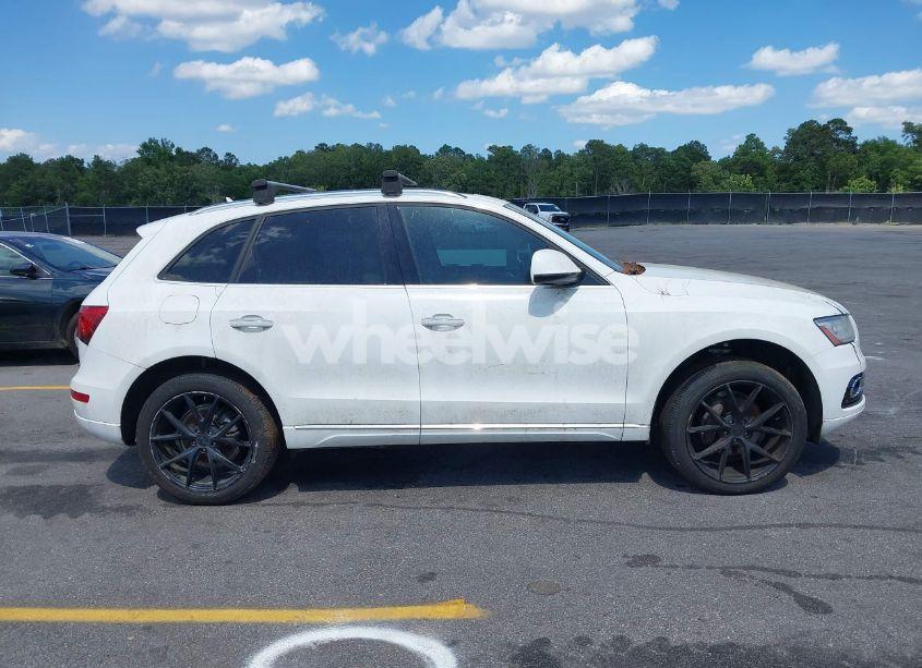 Photo 12 of 2015 Audi Q5 2.0T PREMIUM (VIN WA1CFAFP2FA119316)