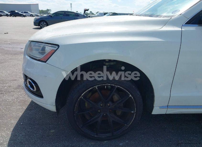 Photo 17 of 2015 Audi Q5 2.0T PREMIUM (VIN WA1CFAFP2FA119316)