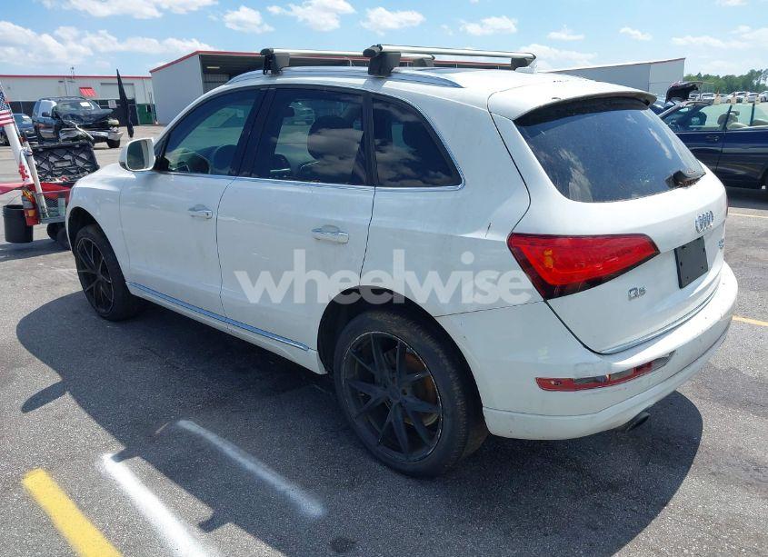 Photo 3 of 2015 Audi Q5 2.0T PREMIUM (VIN WA1CFAFP2FA119316)