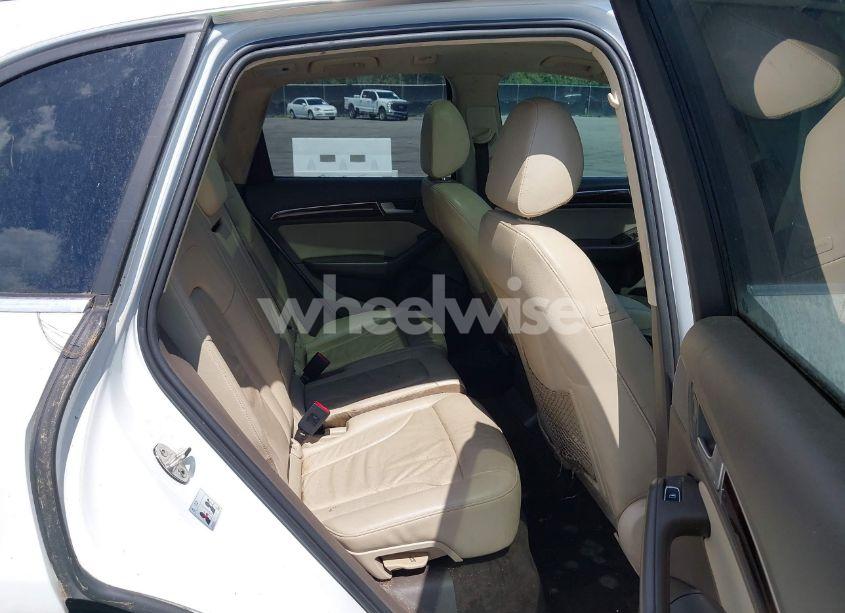 Photo 8 of 2015 Audi Q5 2.0T PREMIUM (VIN WA1CFAFP2FA119316)