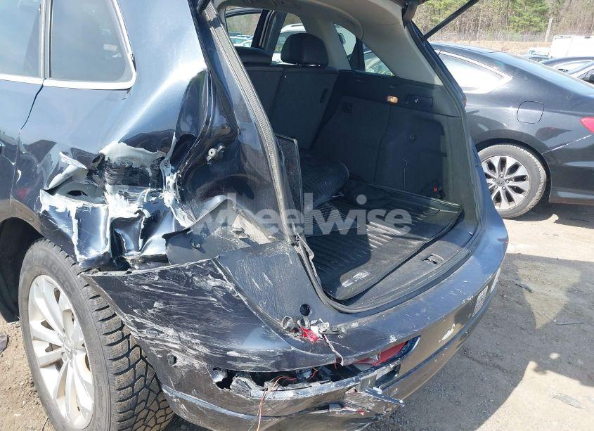 Photo 6 of 2015 Audi Q5 2.0T PREMIUM (VIN WA1CFAFP9FA085200)