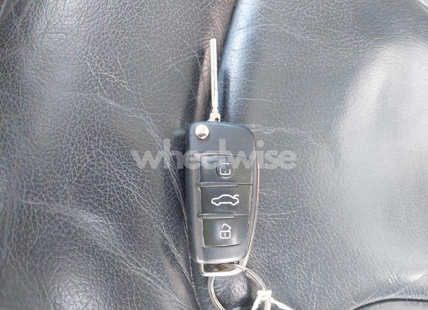 Photo 11 of 2015 Audi Q7 3.0T PREMIUM (VIN WA1CGAFE5FD024940)