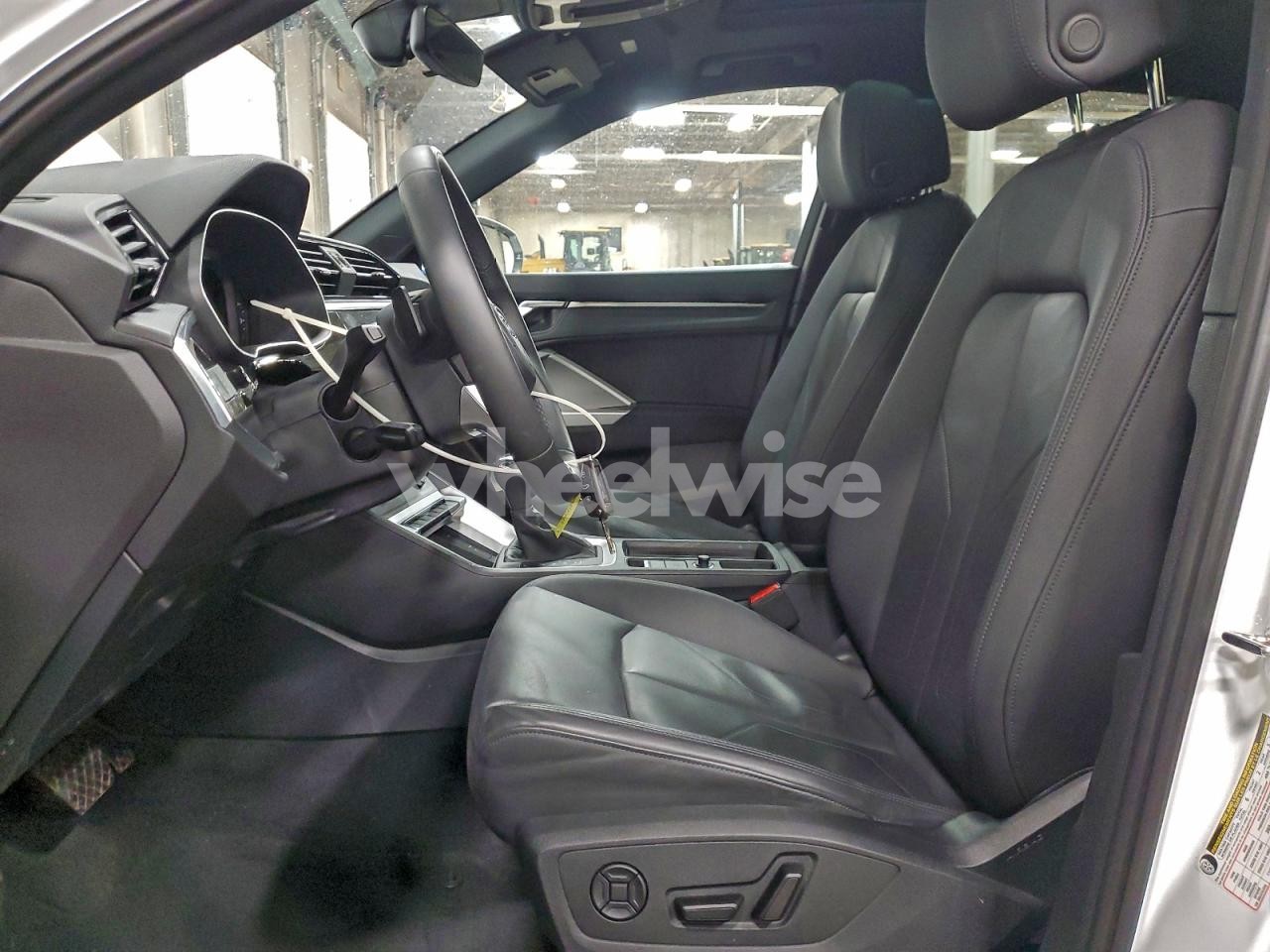 Photo 7 of 2025 AUDI Q3 PREMIUM S LINE 45 (VIN WA1DECF30S1058008)