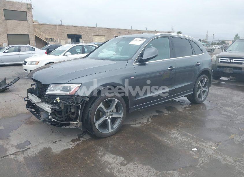 Photo 2 of 2015 Audi Q5 3.0T PREMIUM PLUS (VIN WA1DGAFP7FA070664)